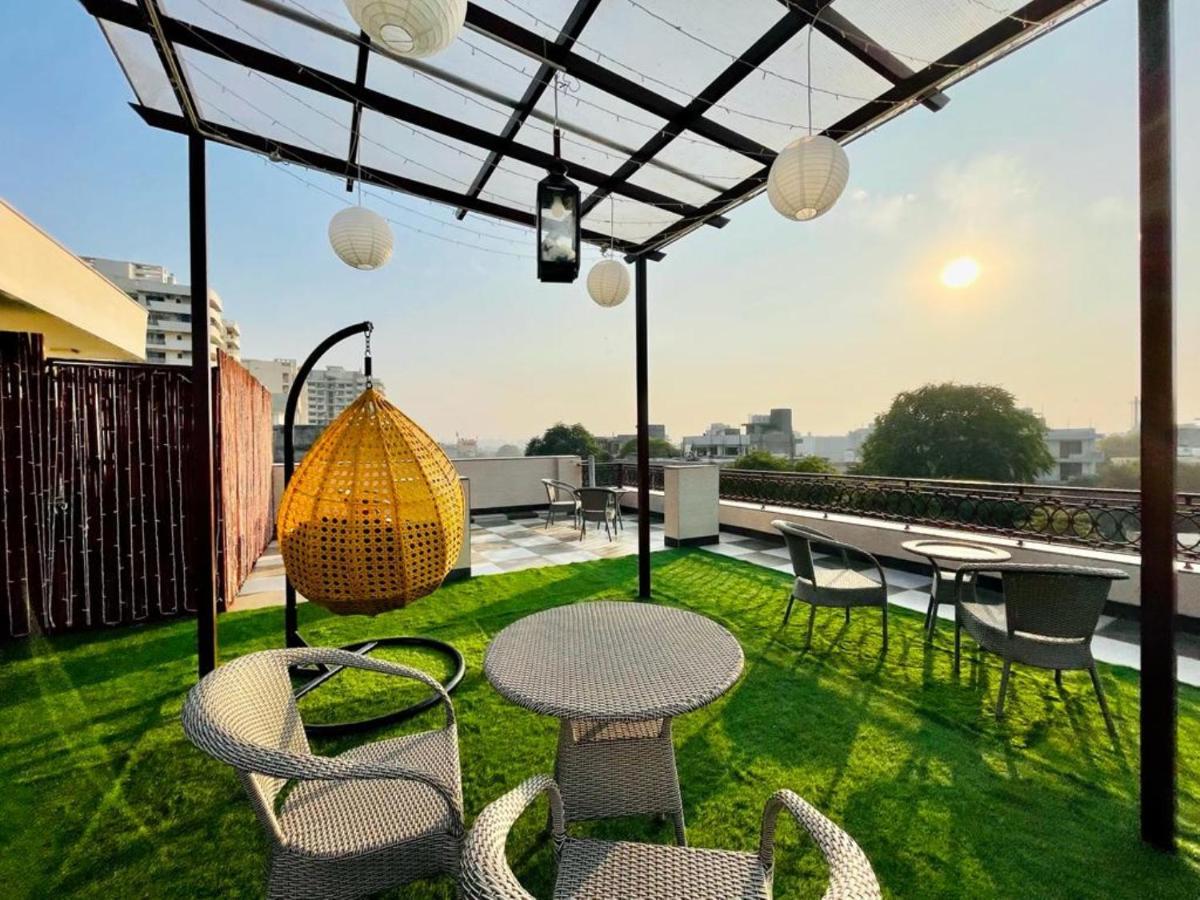 גורגאון Bluo Studio5 Golf Course Road - Gym, Terrace Garden מראה חיצוני תמונה