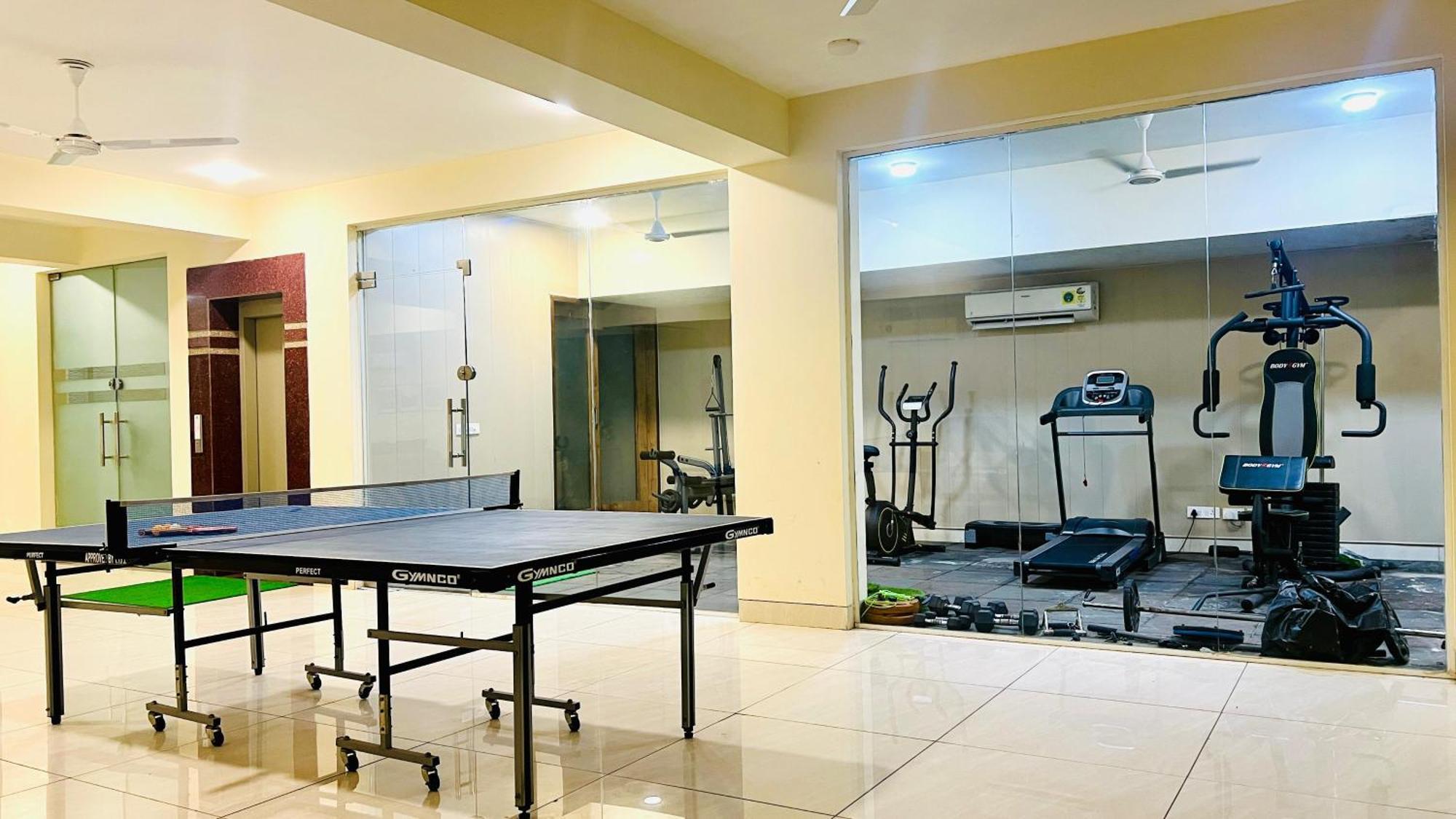 גורגאון Bluo Studio5 Golf Course Road - Gym, Terrace Garden מראה חיצוני תמונה