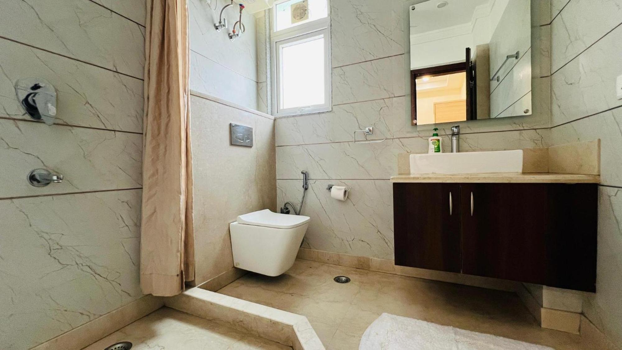 גורגאון Bluo Studio5 Golf Course Road - Gym, Terrace Garden מראה חיצוני תמונה